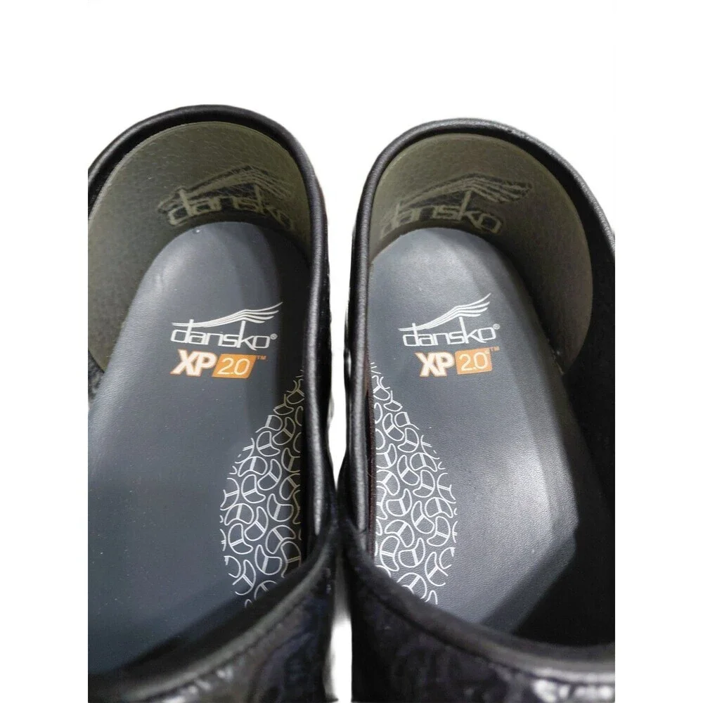 DANSKO XP 2.0 Professional Black Tooled Leather Clogs Size 9 Comfort Shoes